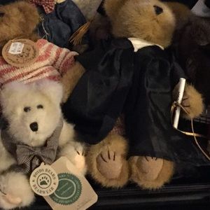 Boyd’s Bears Bearwear